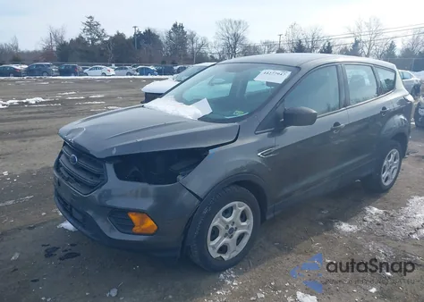 2017 Ford Escape S z USA, uszkodzony, nr VIN 1FMCU0F76HUC73899
